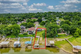 1028 W Lake Dr, Weatherford, TX 76087 - Photo 2