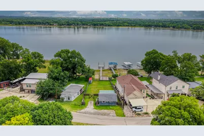 1028 W Lake Drive, Weatherford, TX 76087 - Photo 6