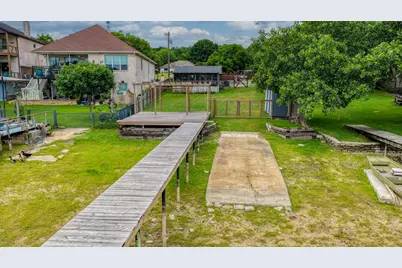 1028 W Lake Drive, Weatherford, TX 76087 - Photo 46