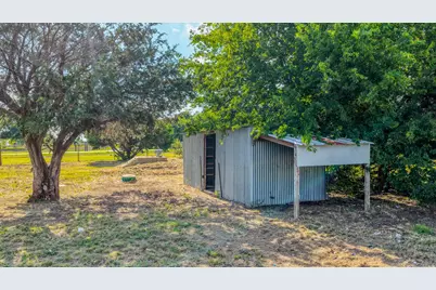 12620 County Road 1002, Godley, TX 76044 - Photo 32