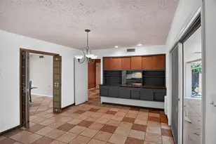 1911 Harrison Ave, Paris, TX 75460 - Photo 8