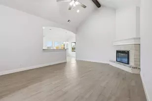 816 Haley St, Springtown, TX 76082 - Photo 14