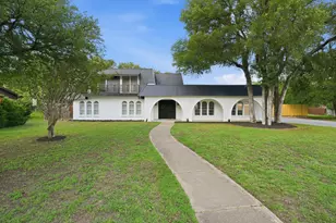 8700 Eagleview Ct, Fort Worth, TX 76179 - Photo 2