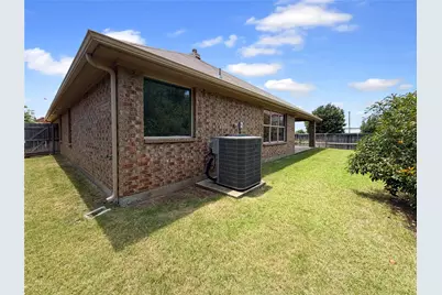 10036 Red Bluff Lane, Fort Worth, TX 76177 - Photo 20