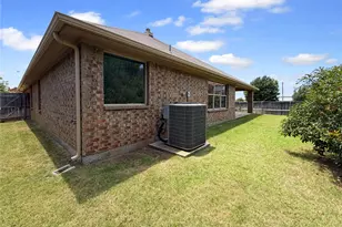 10036 Red Bluff Ln, Fort Worth, TX 76177 - Photo 20