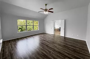 10036 Red Bluff Ln, Fort Worth, TX 76177 - Photo 8