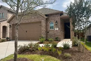 1817 Horseshoe Ln, Van Alstyne, TX 75495 - Photo 1