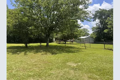 302 N O'Tyson, Mt Pleasant, TX 75455 - Photo 18