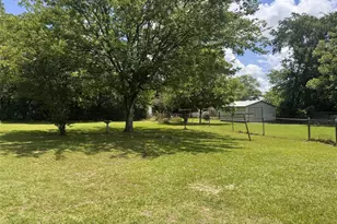 302 N O'Tyson, Mt Pleasant, TX 75455 - Photo 18