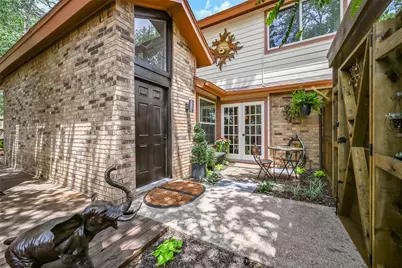 1446 Palmnold Circle W, Fort Worth, TX 76120 - Photo 1