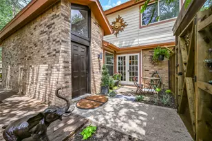 1446 Palmnold Cir W, Fort Worth, TX 76120 - Photo 1