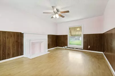 811 Magnolia Drive, Garland, TX 75040 - Photo 4