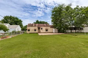 811 Magnolia Dr, Garland, TX 75040 - Photo 12