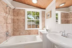 2012 W Lotus Ave, Fort Worth, TX 76111 - Photo 24
