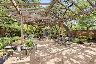 2012 W Lotus Ave, Fort Worth, TX 76111 - Photo 32