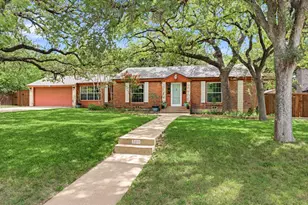 2012 W Lotus Ave, Fort Worth, TX 76111 - Photo 38