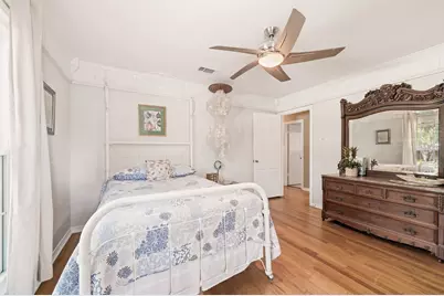 2012 W Lotus Avenue, Fort Worth, TX 76111 - Photo 24