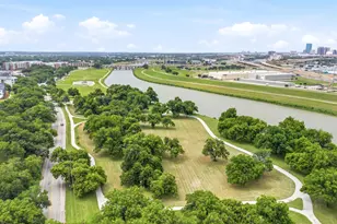2012 W Lotus Ave, Fort Worth, TX 76111 - Photo 36