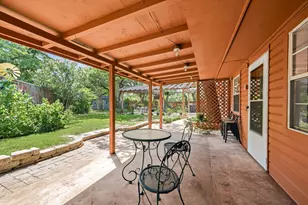 2012 W Lotus Ave, Fort Worth, TX 76111 - Photo 26