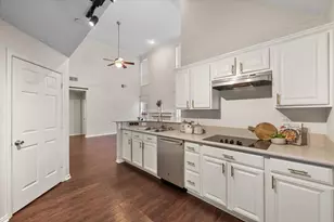 14593 Princeton Ct, Addison, TX 75001 - Photo 12
