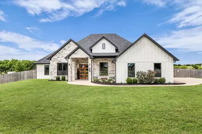 2724 Southwinds Drive, Lorena, TX 76655 - Photo 1