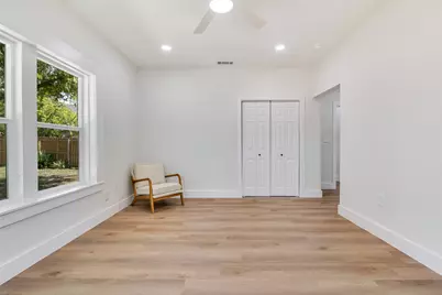 718 Grandview Avenue, Dallas, TX 75223 - Photo 20