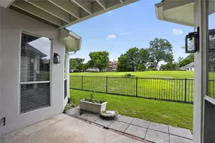 909 St Andrews Pl, DeSoto, TX 75115 - Photo 28