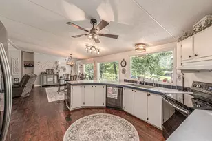 210 Victor Ct, Trinidad, TX 75163 - Photo 10