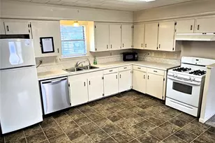 105 N 3rd St, Coolidge, TX 76635 - Photo 12