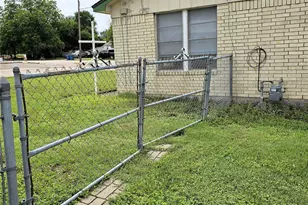 105 N 3rd St, Coolidge, TX 76635 - Photo 28