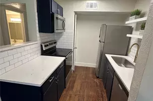 2211 S Vernon Ave, Dallas, TX 75224 - Photo 2