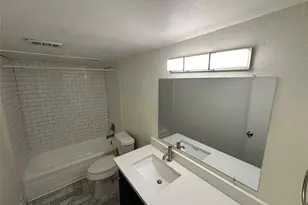 2211 S Vernon Ave, Dallas, TX 75224 - Photo 6