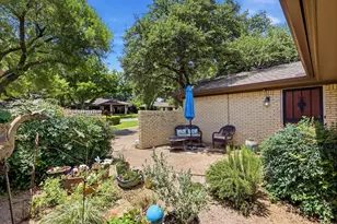 3066 Ponder Pl, Dallas, TX 75229 - Photo 4