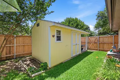 3066 Ponder Place, Dallas, TX 75229 - Photo 32