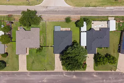 1611 Berry Drive, Cleburne, TX 76033 - Photo 28