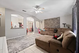 1611 Berry Dr, Cleburne, TX 76033 - Photo 8