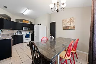 1611 Berry Dr, Cleburne, TX 76033 - Photo 10