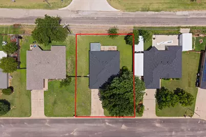 1611 Berry Drive, Cleburne, TX 76033 - Photo 26