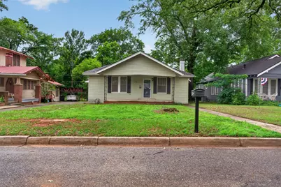 106 Washington Place S, Marshall, TX 75670 - Photo 2