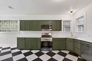 106 Washington Pl S, Marshall, TX 75670 - Photo 4