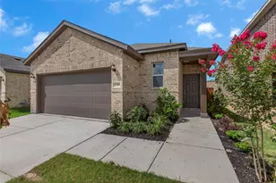 1729 Hazer Ln, Mesquite, TX 75149 - Photo 2