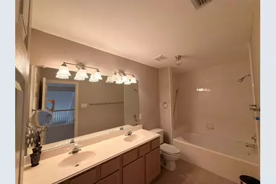 120 Stonecreek Drive, Irving, TX 75063 - Photo 22