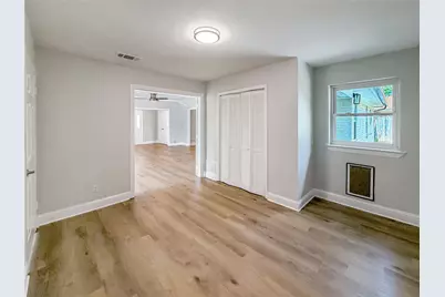 100 W Pleasantview Drive, Hurst, TX 76054 - Photo 12
