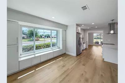 100 W Pleasantview Drive, Hurst, TX 76054 - Photo 8
