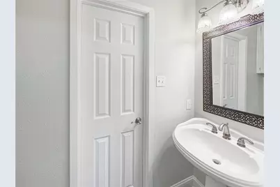 100 W Pleasantview Drive, Hurst, TX 76054 - Photo 6