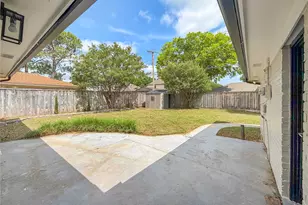 100 W Pleasantview Dr, Hurst, TX 76054 - Photo 24