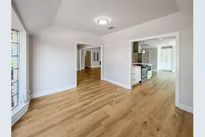 100 W Pleasantview Drive, Hurst, TX 76054 - Photo 14
