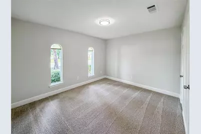 100 W Pleasantview Drive, Hurst, TX 76054 - Photo 18