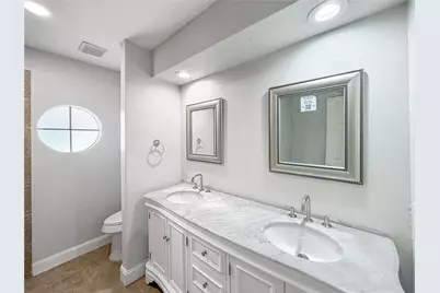 100 W Pleasantview Drive, Hurst, TX 76054 - Photo 20