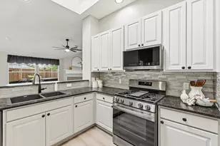 7301 Sunburst Trail, Denton, TX 76210 - Photo 16